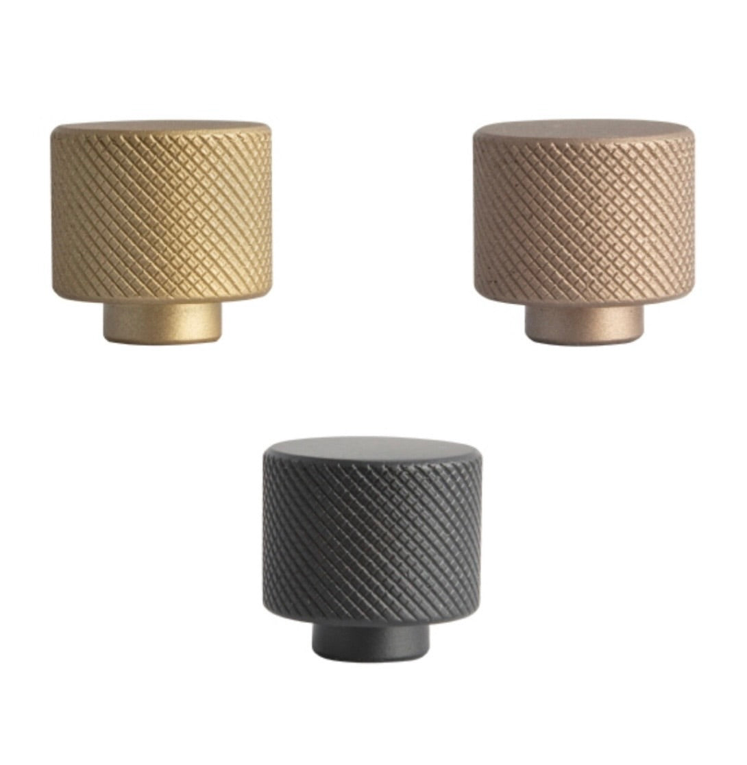 "Rivet" Knurled Knob